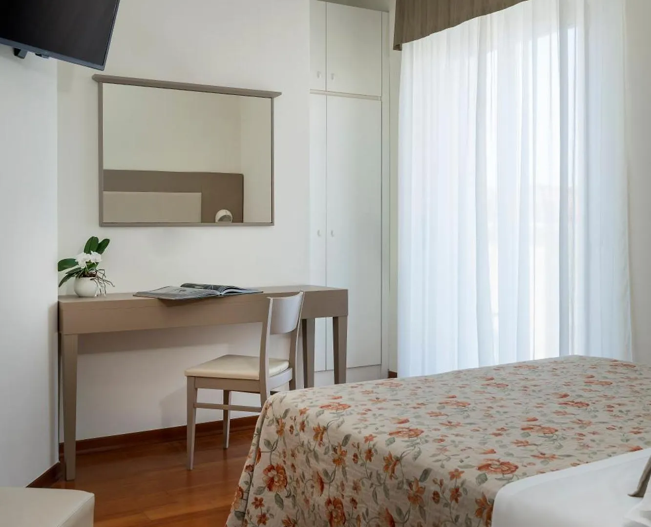 Hotel Rondinella E Viola Rimini