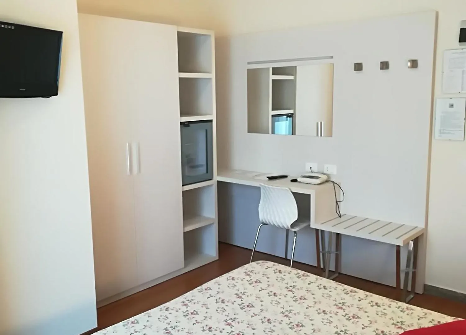 Hotel Rondinella E Viola Rimini