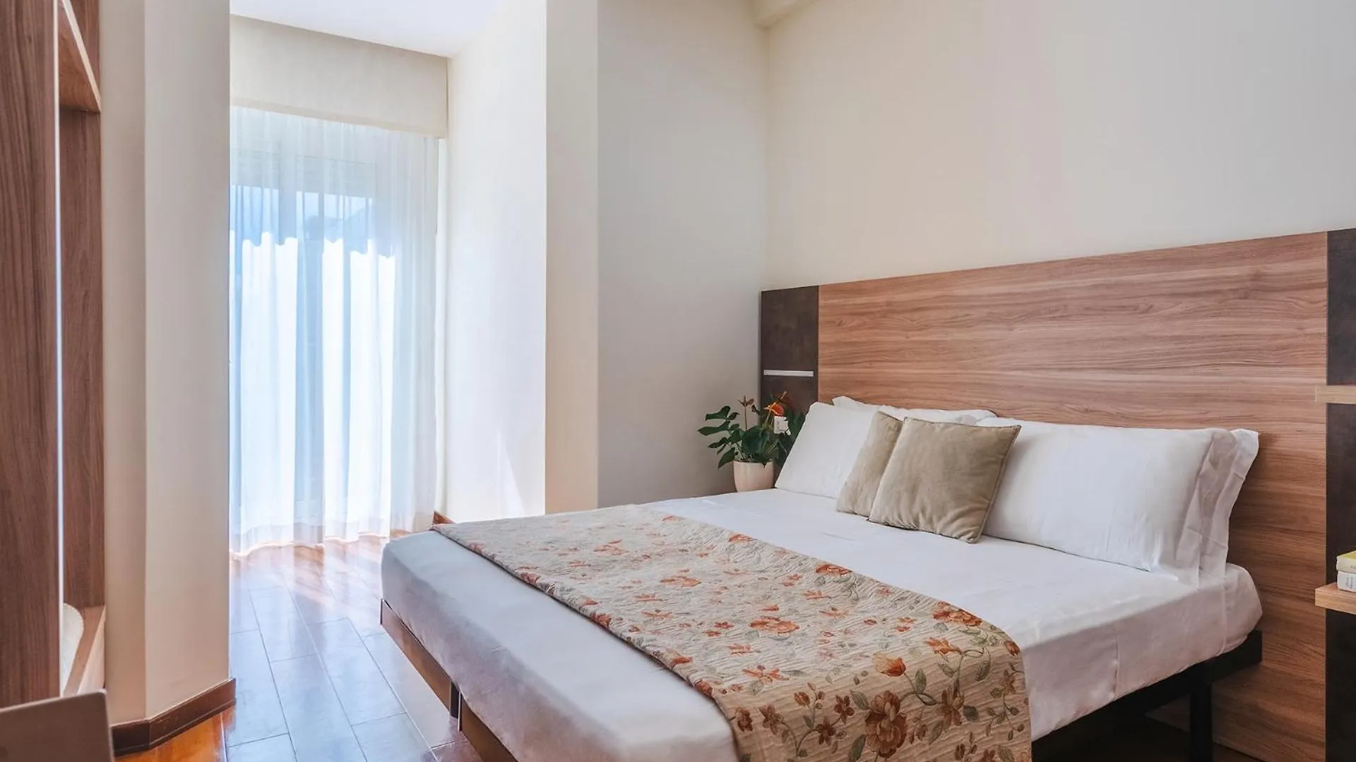 Hotel Rondinella e Viola Rimini 3*,